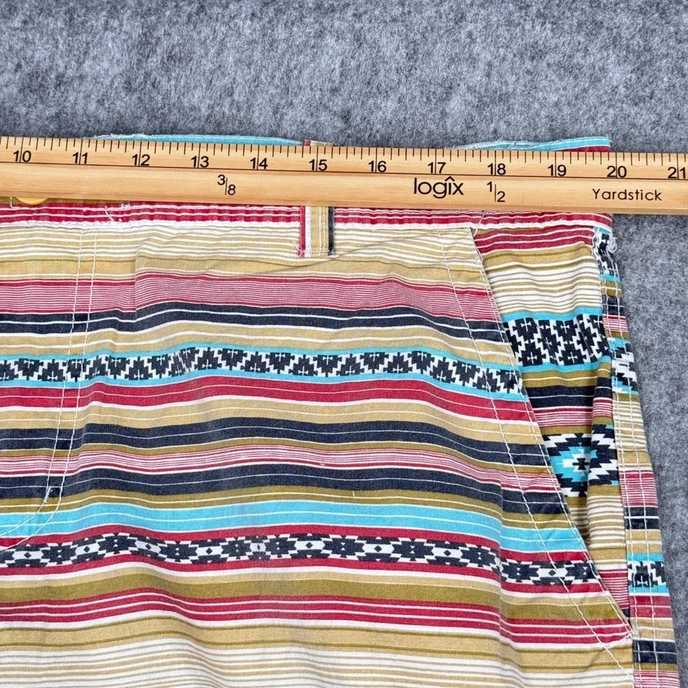 Carbon Mens Aztec Multicolor‎ Striped Bermuda Shorts Tag Size 36 (Measured 40)